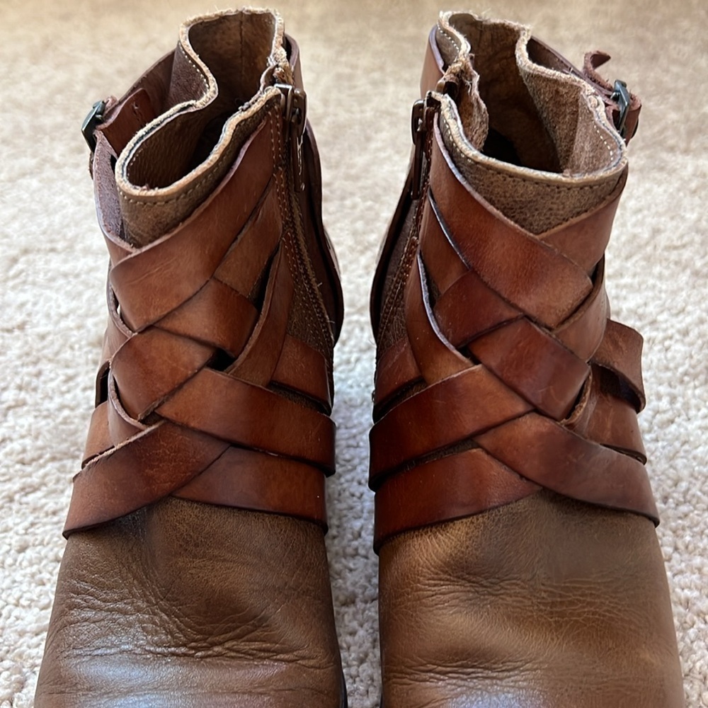 SixtySeven leather ankle boots - Picture 3 of 10